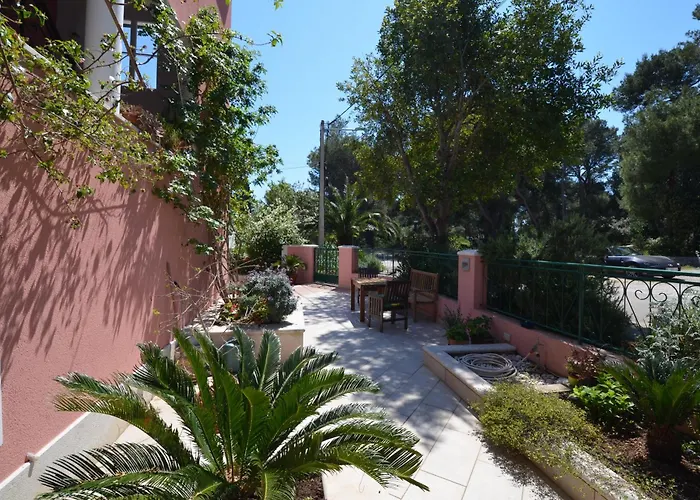 Bed & Breakfast Katarina 4*